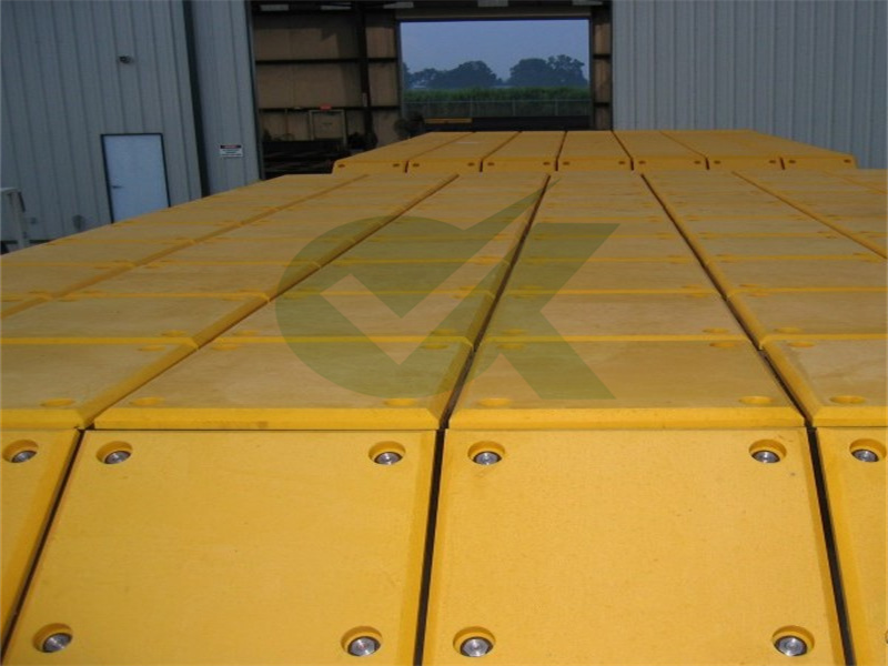 W Type Marine Dock Rubber Fenders For HDPEps / Ocean Going 